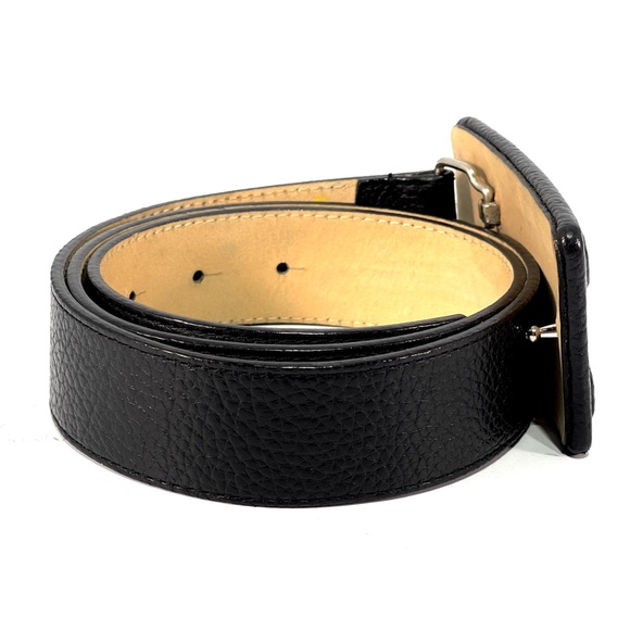 W by WORTH | Pebble Leather Belt | Leather Covered Bolts on Plaque - Picture 3 of 8